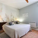 Maison Dix 4* Neffies