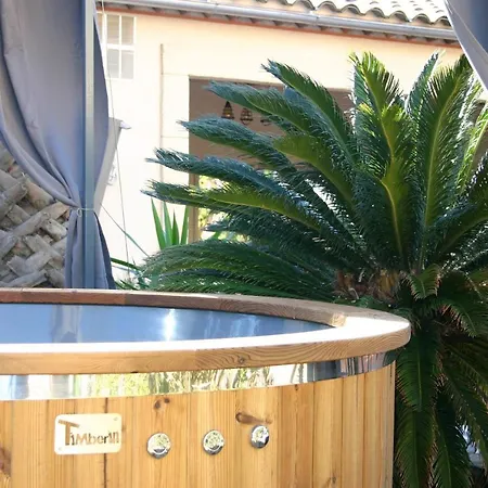 Maison Dix D'hotes Et Espace Bien Etre Nocleg ze śniadaniem Neffies