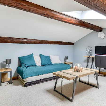 Maison Dix 4* Neffies