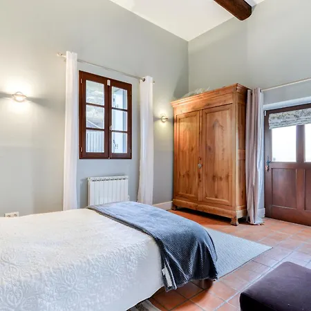 Bed & Breakfast Maison Dix 4*