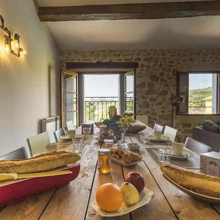 Maison Dix 4*