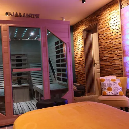 Bed & Breakfast Maison Dix D'hotes Et Espace Bien Etre Neffies