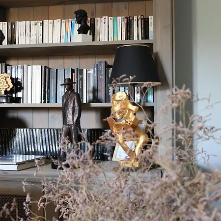 Bed & Breakfast Maison Dix 4*