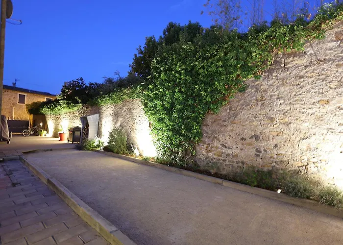 Maison Dix D'hotes Et Espace Bien Etre 4*