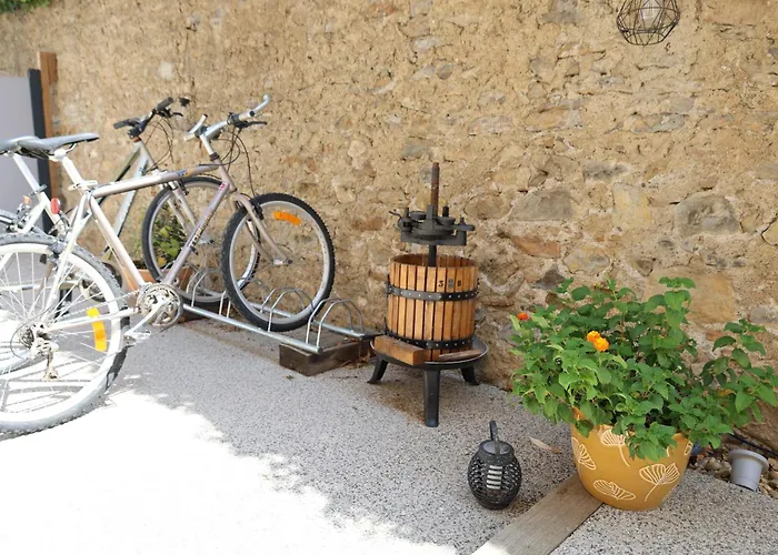 Maison Dix D'hotes Et Espace Bien Etre